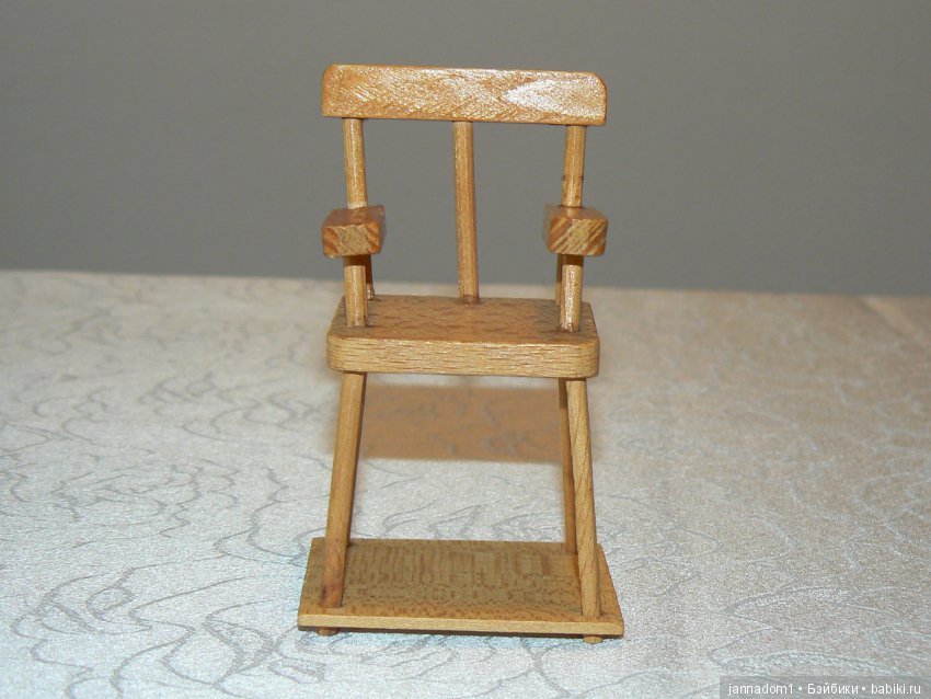Деревянный стульчик для кормления, ГДР, для маленького пупсика (фото 6)