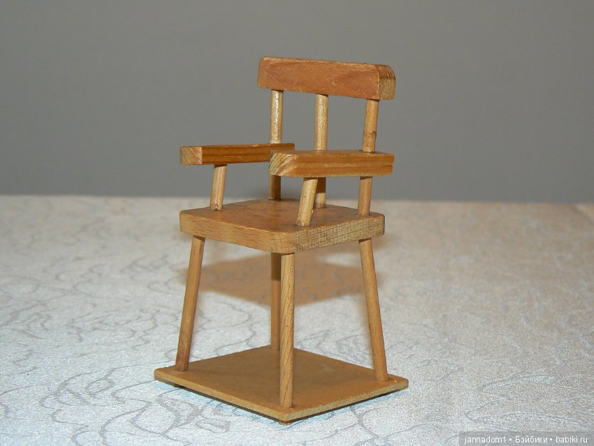 Деревянный стульчик для кормления, ГДР, для маленького пупсика (фото 5)