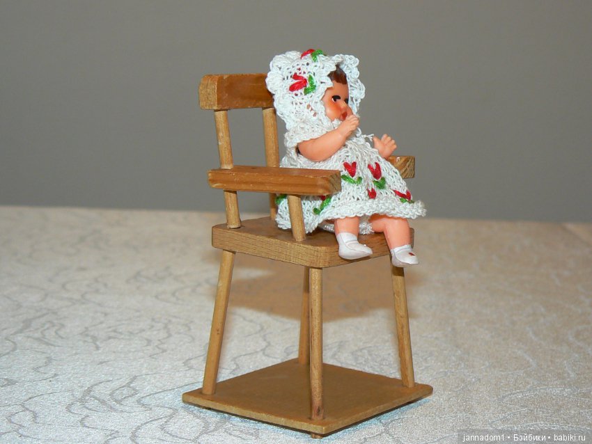 Деревянный стульчик для кормления, ГДР, для маленького пупсика (фото 3)