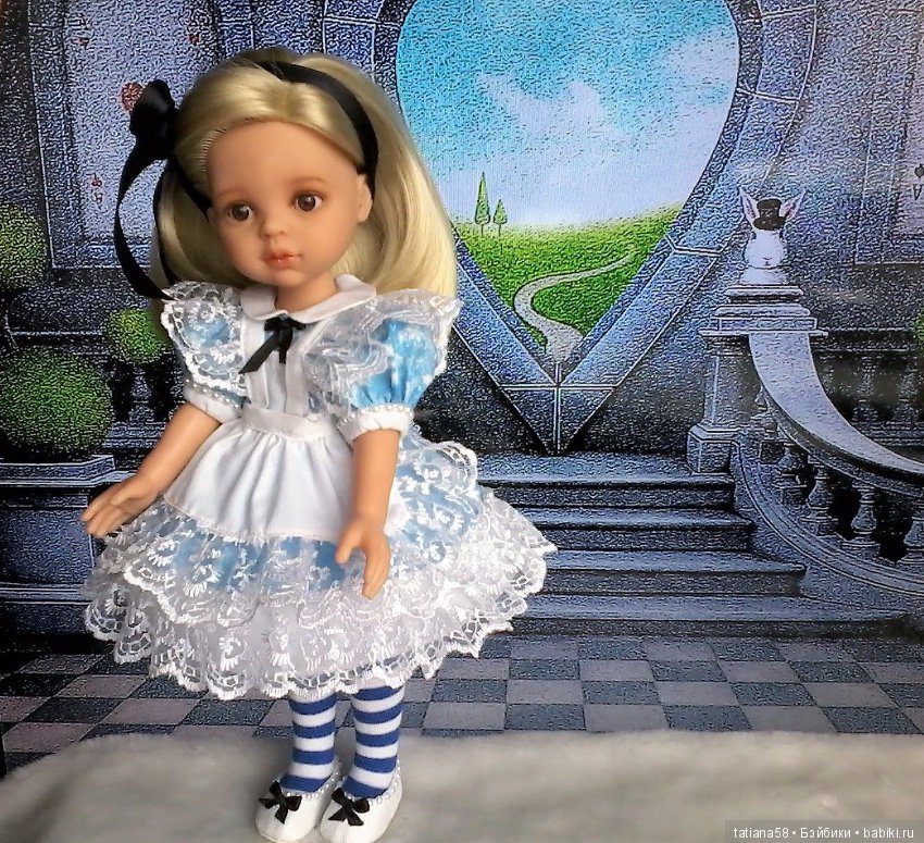 Можно найти алису пожалуйста. Паола Рейна Алиса в стране чудес. Кукла из Алисы в стране чудес. Платье Алисы для куклы.