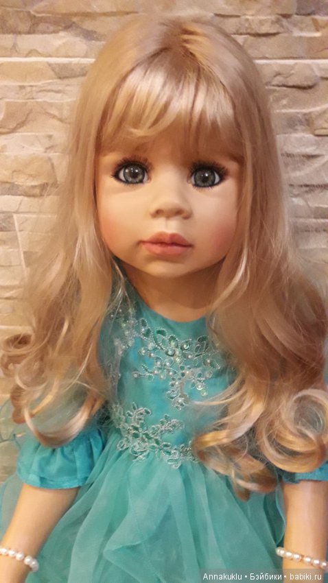 Продам редкую куклу Моники Левениг (фото 4)