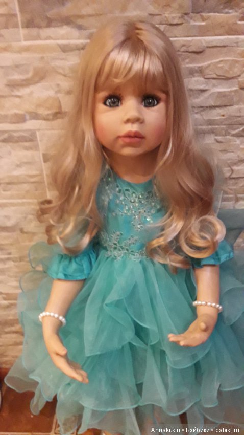 Продам редкую куклу Моники Левениг (фото 5)