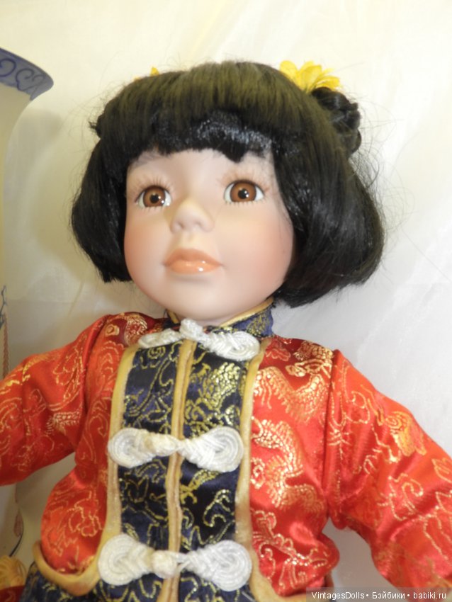 Лимитированный выпуск кукла из фарфора на подушке 'Мae' ручная работа (фото 4)