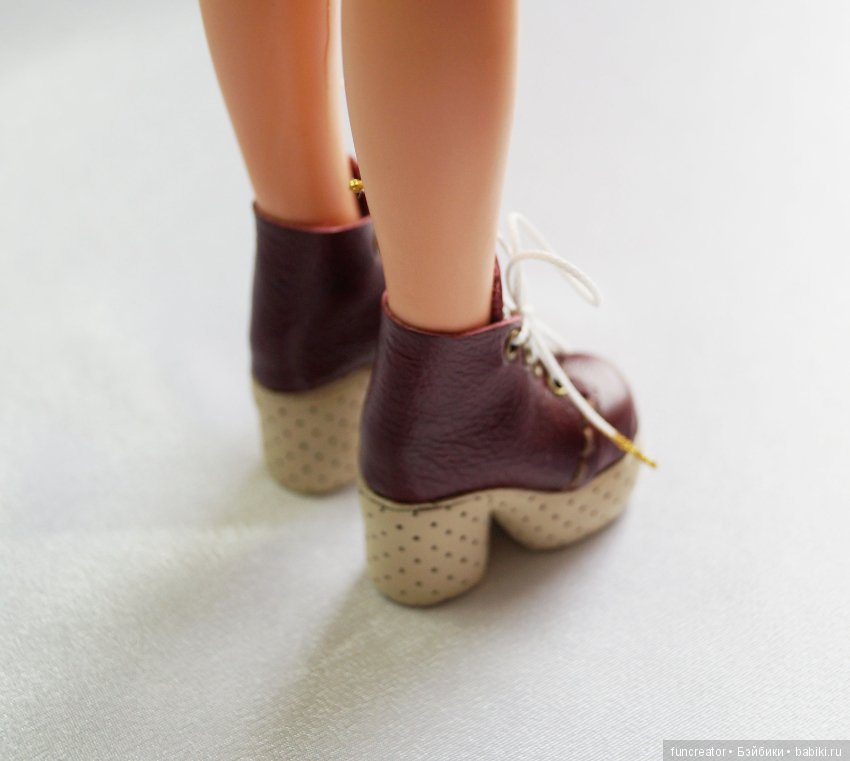 Обувь куклы