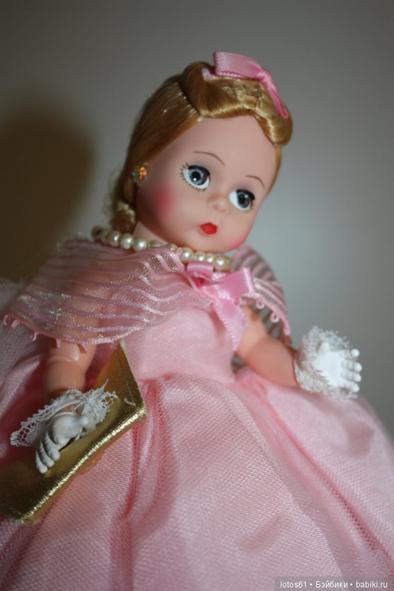 Куколки от Мадам Александр