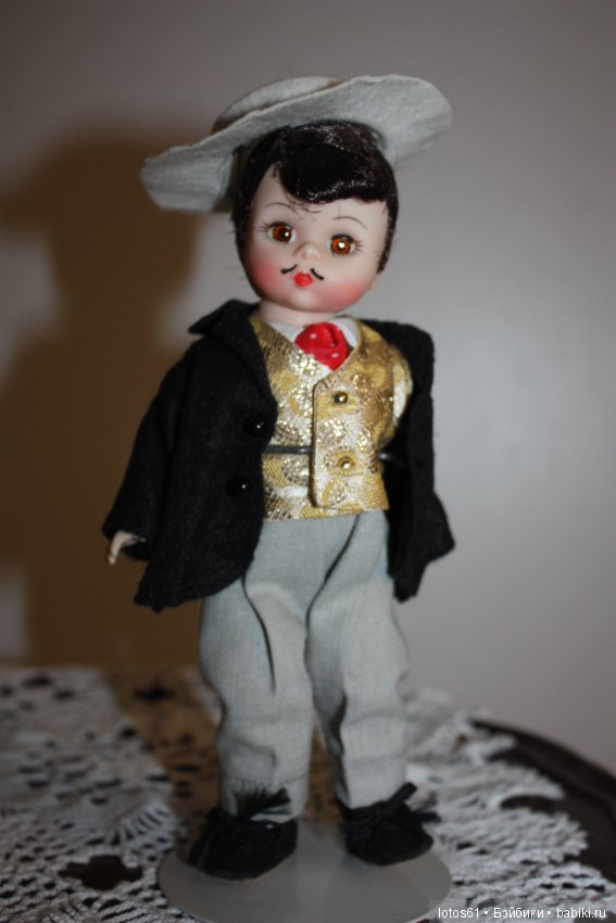 Куколки от Мадам Александр