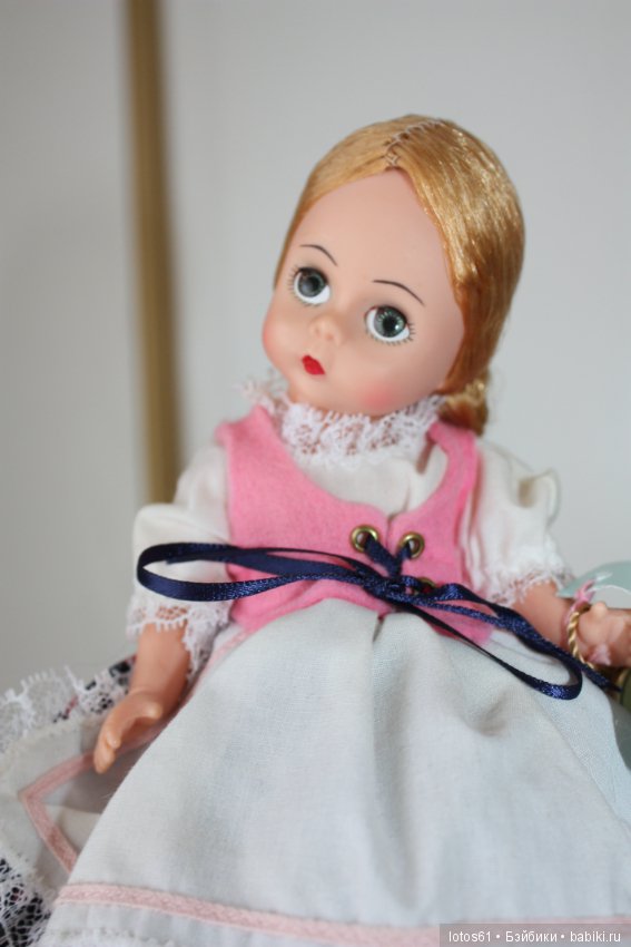 Куколки от Мадам Александр