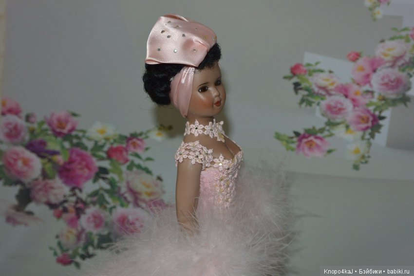 Valentine’s Ladies Rose — Фарфоровые куклы