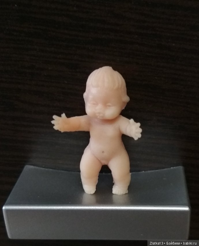 Пупс пупсик-девочка резиновый из киндера Союзпечать 3см