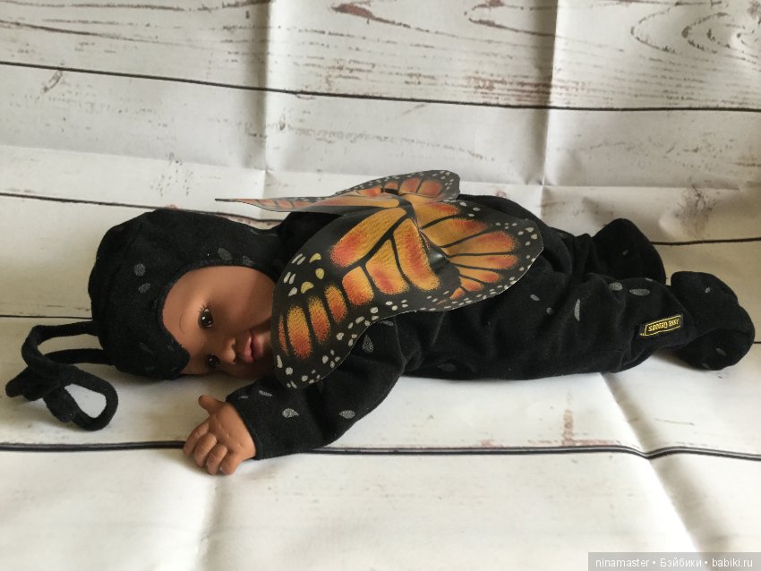 Большая бабочка Махаон от Anne Geddes