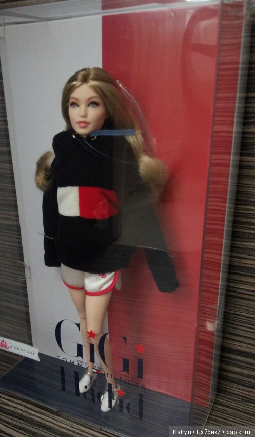 Barbie Tommy Hilfiger GiGi Hadid, ДжиДжи Хадид НРФБ (фото 3)