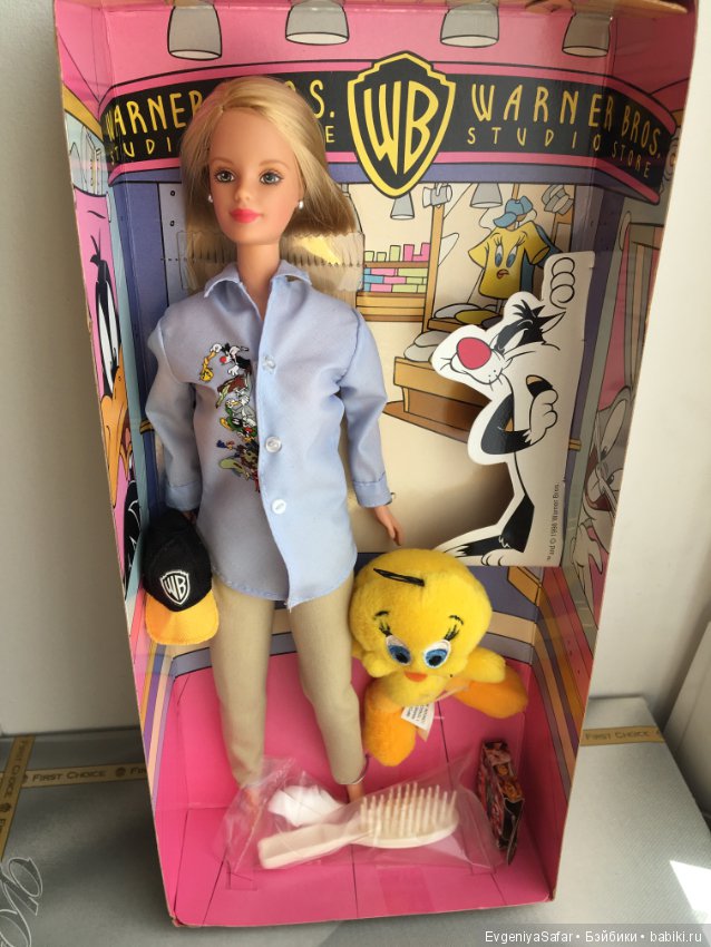 Barbie loves tweety sale