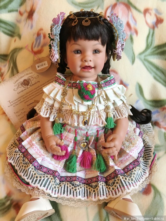 Адора из лимитированной серии «Дети мира» красавица Кармэн (фото 2)