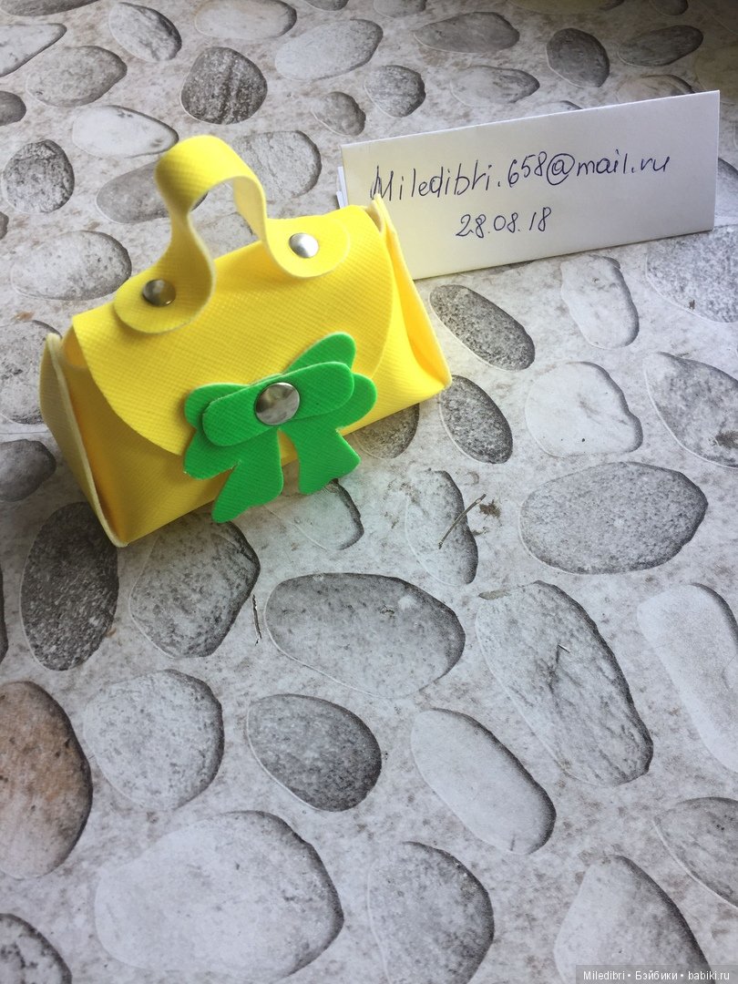 Сумочка — Аксессуары для кукол