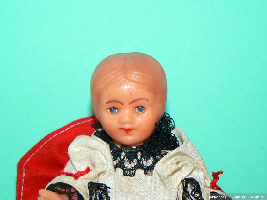 Чешская резиновая куколка, оригинальный аутфит, высота 15 см (фото 4)