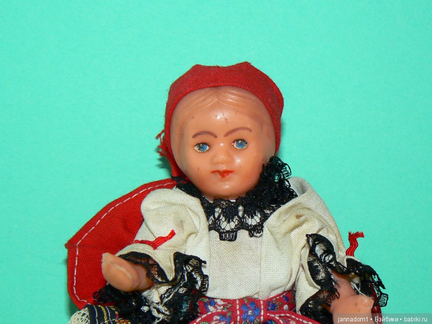 Чешская резиновая куколка, оригинальный аутфит, высота 15 см (фото 2)