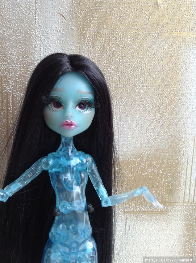 Монстер хай Льдинка ООАК со вставными глазами (фото 4)