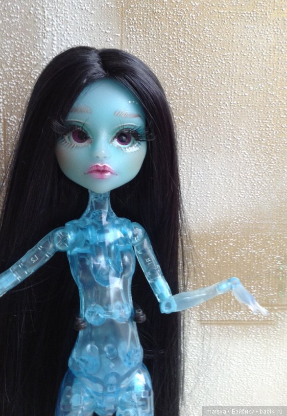 Монстер хай Льдинка ООАК со вставными глазами (фото 3)