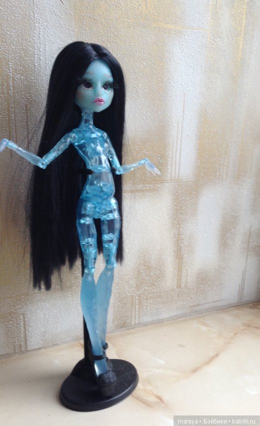Монстер хай Льдинка ООАК со вставными глазами (фото 2)