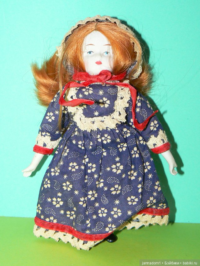 Винтажная куколка с фарфоровыми конечностями, высота 20 см