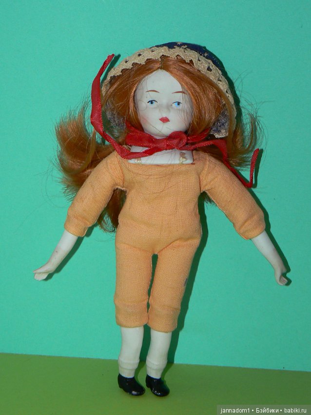 Винтажная куколка с фарфоровыми конечностями, высота 20 см (фото 5)