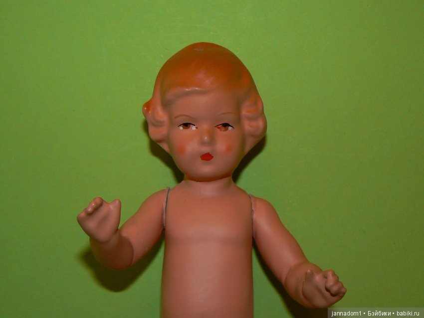 Очаровательная куколка-рельефка ECW-E. Christian Wittig, высота 20 см (фото 5)