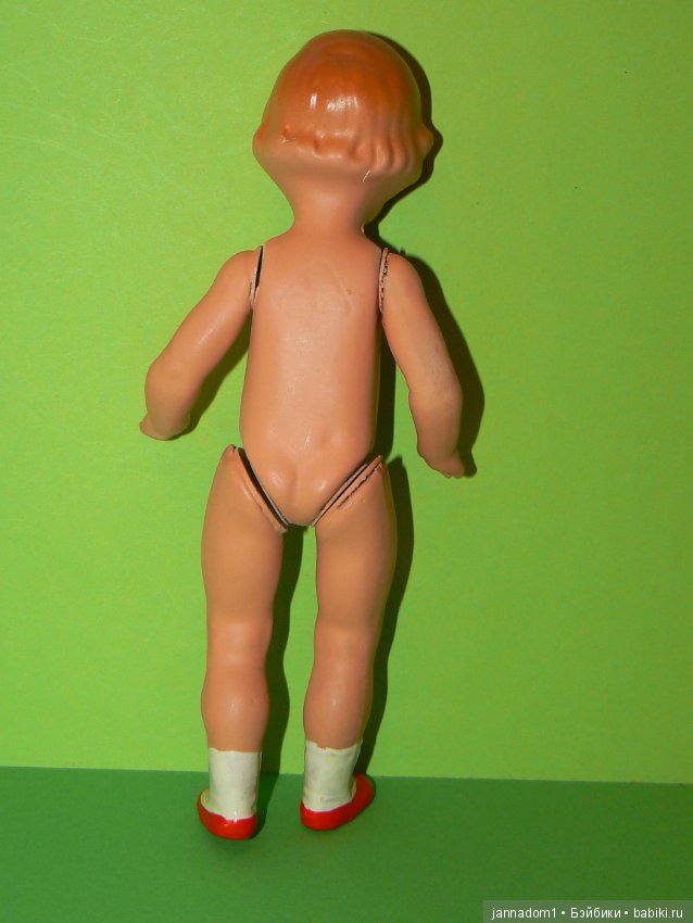 Очаровательная куколка-рельефка ECW-E. Christian Wittig, высота 20 см (фото 3)