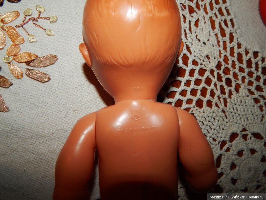 Редкий,старинный пупс с поворотными кистями и флиртующими глазами .50-е,60-е годы.Доставка