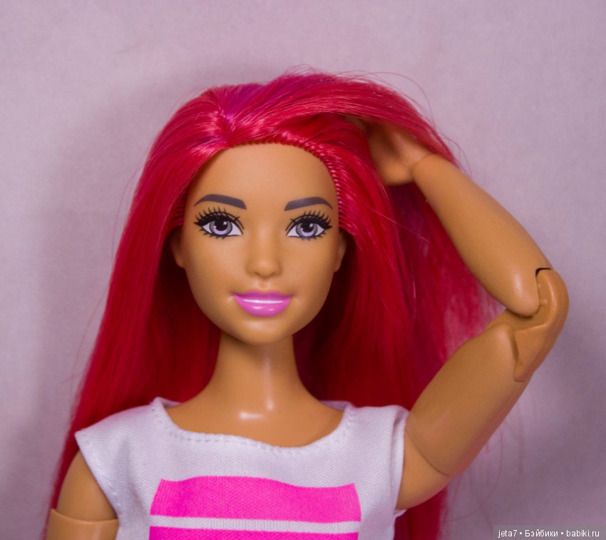 Барби с розовыми волосами. Барби безграничные движения танцовщица. Кукла Барби с красными волосами.