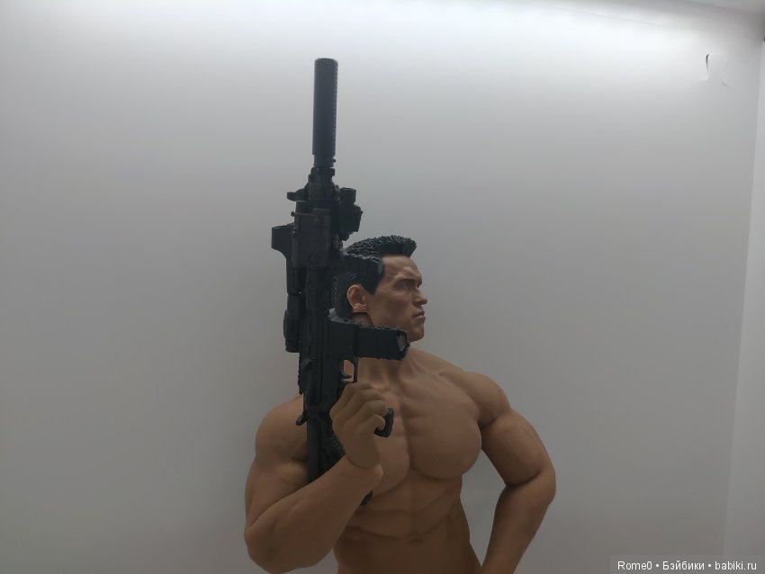 Кукла phicen Арнольд Шварценеггер (фото 9)