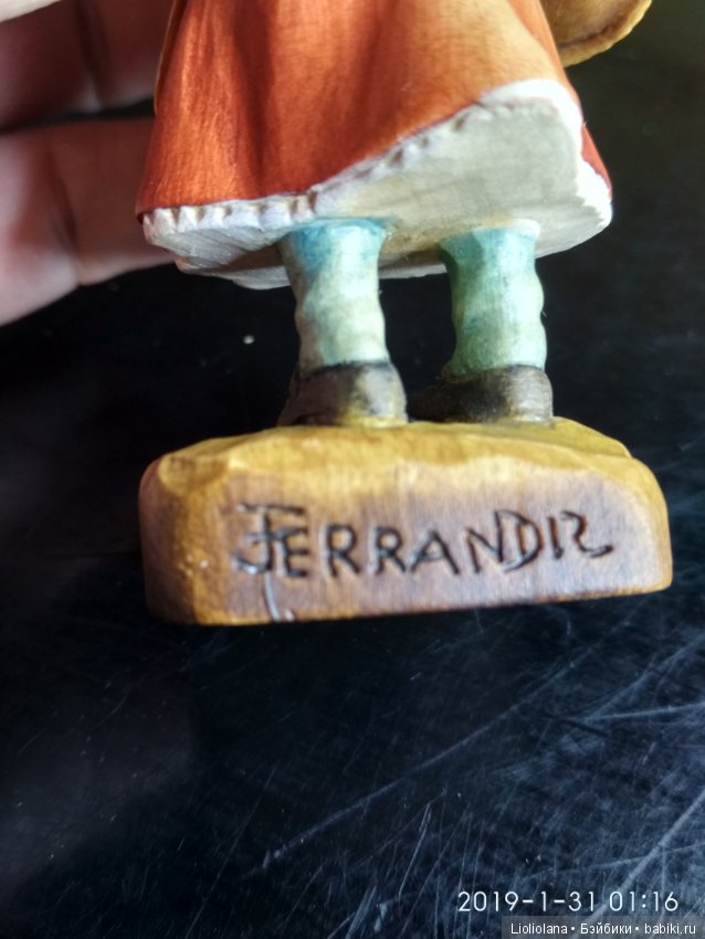 Деревянная статуэтка Девочка с гусем от Anri. Рассрочка (фото 7)