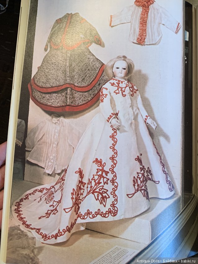 Книга об антикварных куклах PUPPEN und Puppenhauser, Eileen King (фото 10)