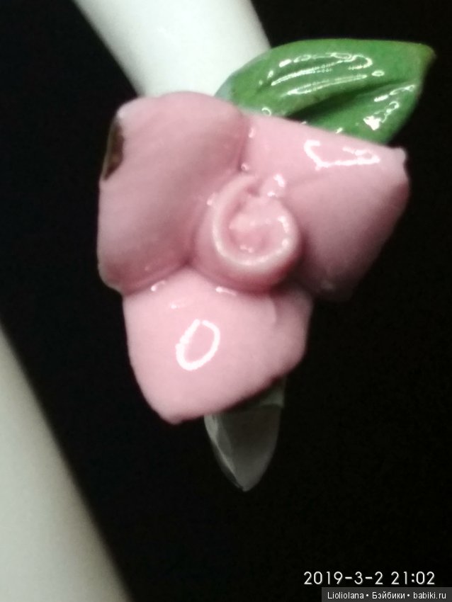 Фарфоровая статуэтка Девочка с букетом. 15 см (фото 9)