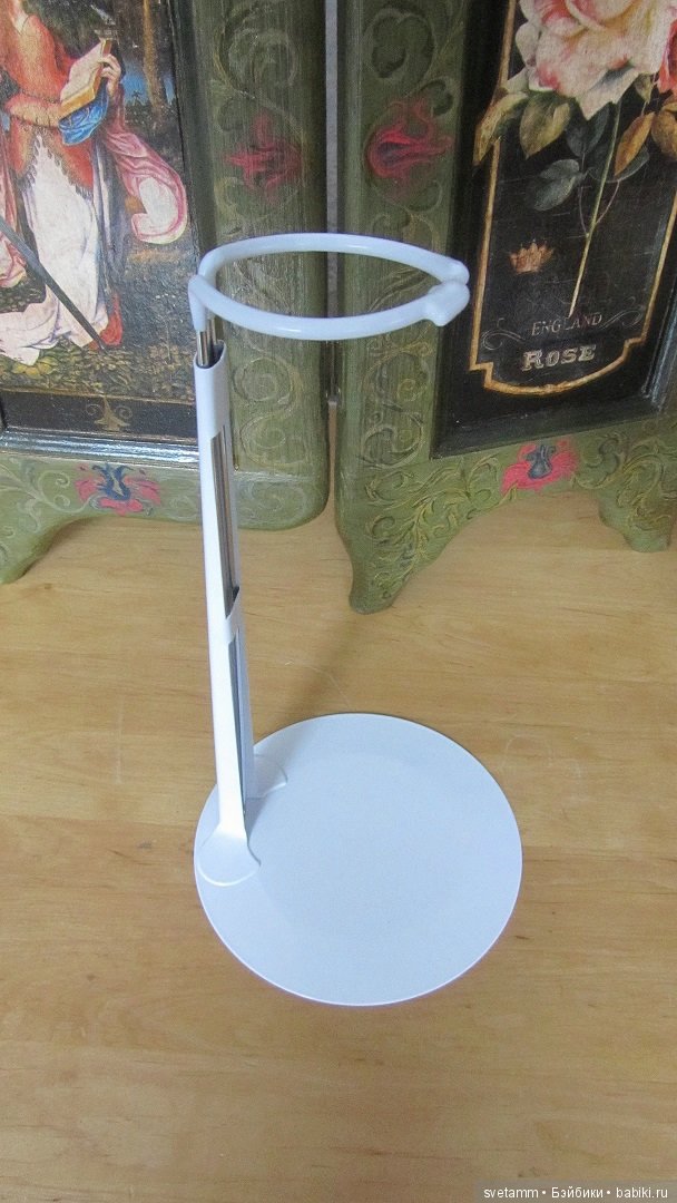 Лот из трех подставок — Аксессуары для кукол (фото 2)