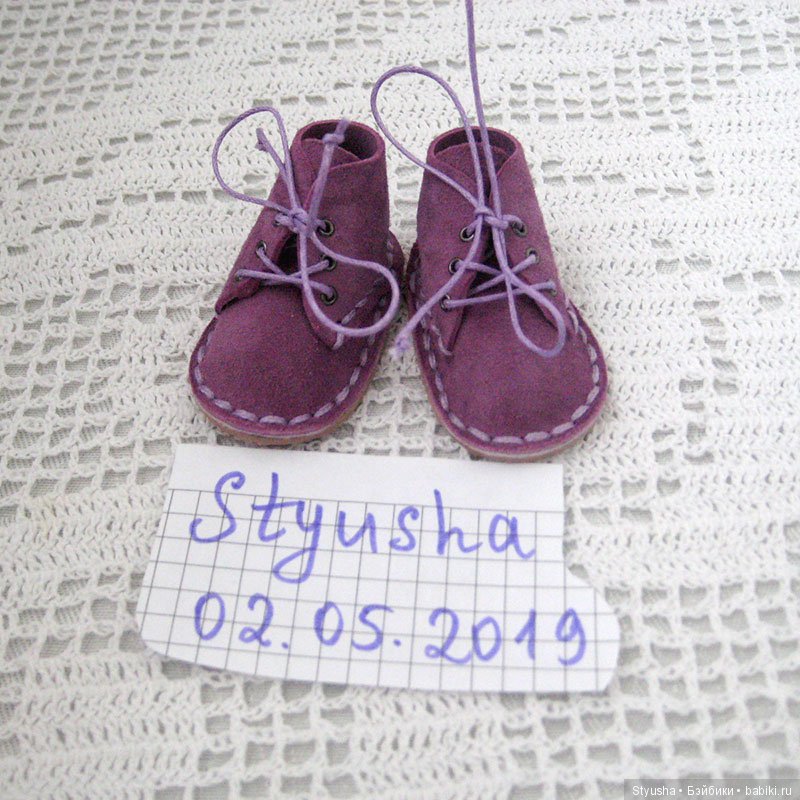 Обувь для куклы Paola Reina, ботинки замшевые сиреневые (фото 10)