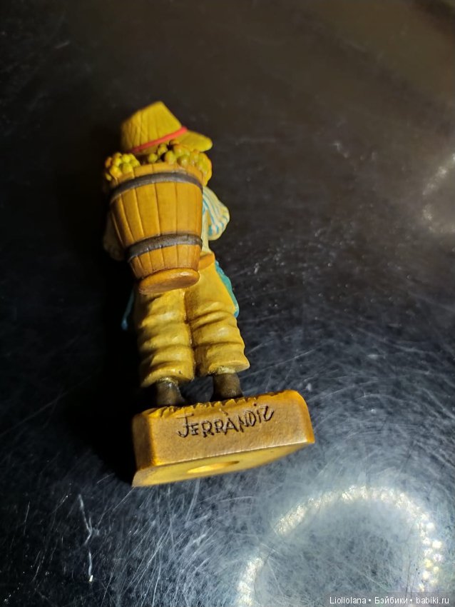 Деревянная статуэтка от Anri Сборщик Винограда (фото 5)