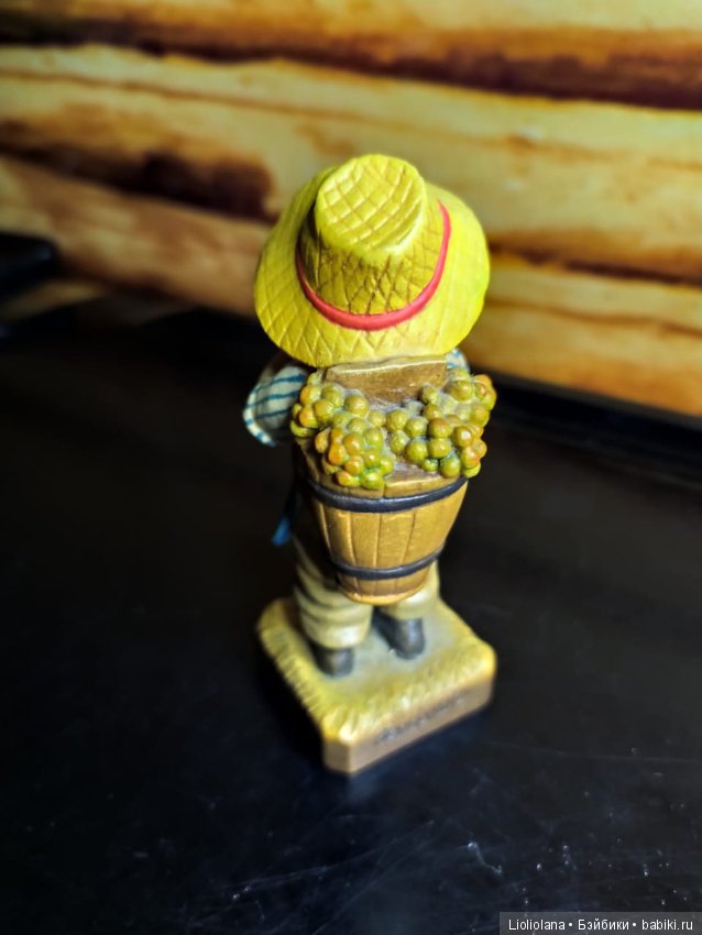 Деревянная статуэтка от Anri Сборщик Винограда (фото 2)