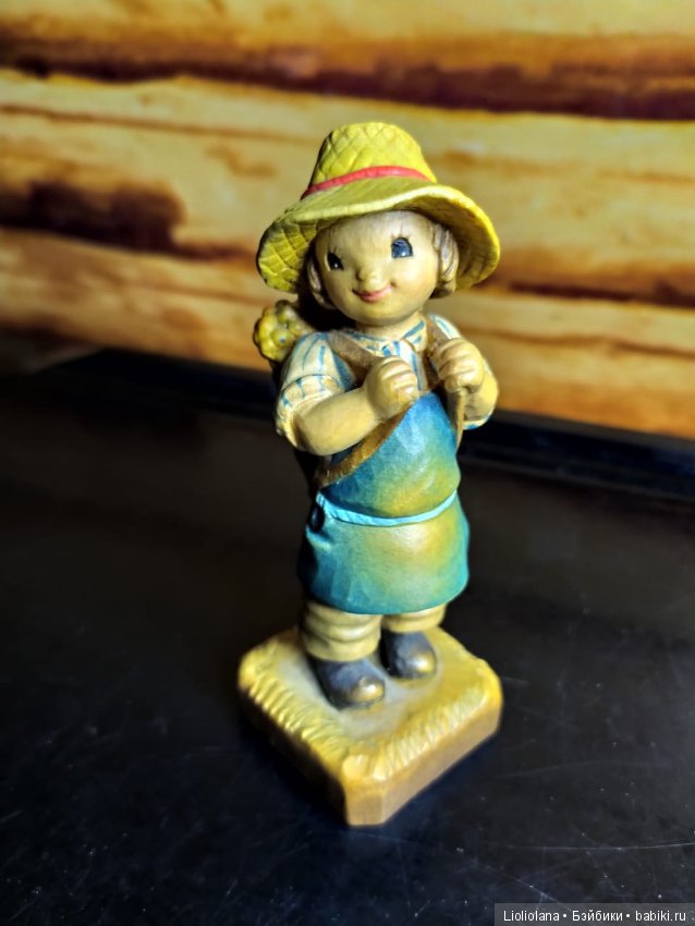 Деревянная статуэтка от Anri Сборщик Винограда