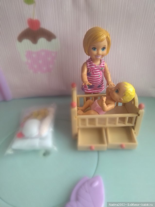 Кроватка сильвани фемили — Кукольная мебель (фото 7)