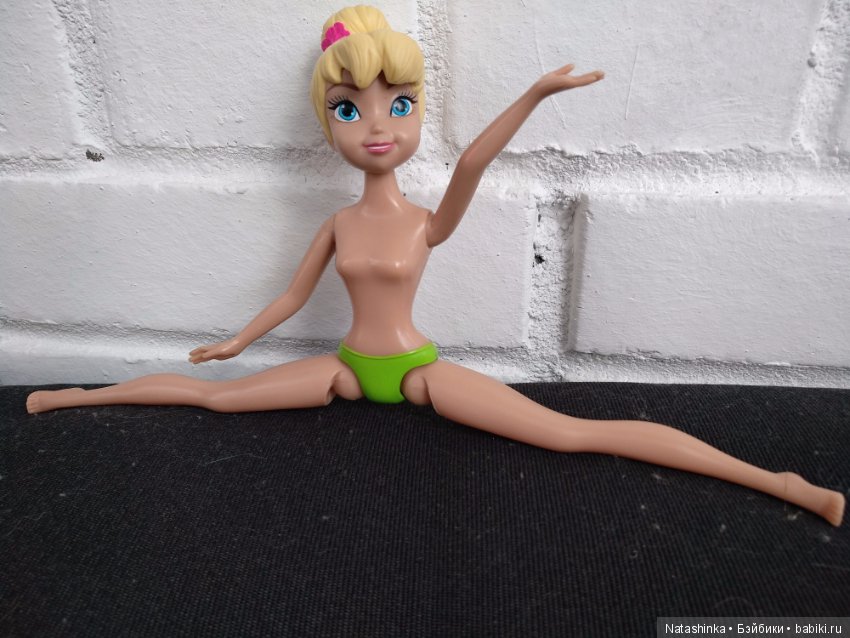 Аделина продает своих кукол (фото 2)