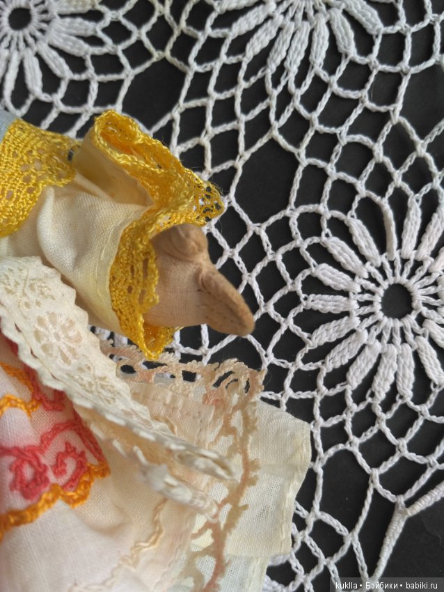 Винтажная сувенирная куколка (фото 7)