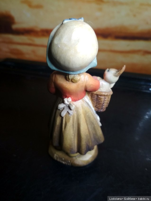 Деревянная статуэтка Девочка С Зайчиком от Anri и Ferrandiz . Италия. Рассрочка (фото 3)