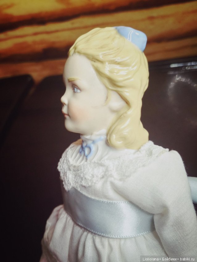 Фарфоровая портретная кукла Алиса Рузвельт от Kathy Redmond. 1990 год