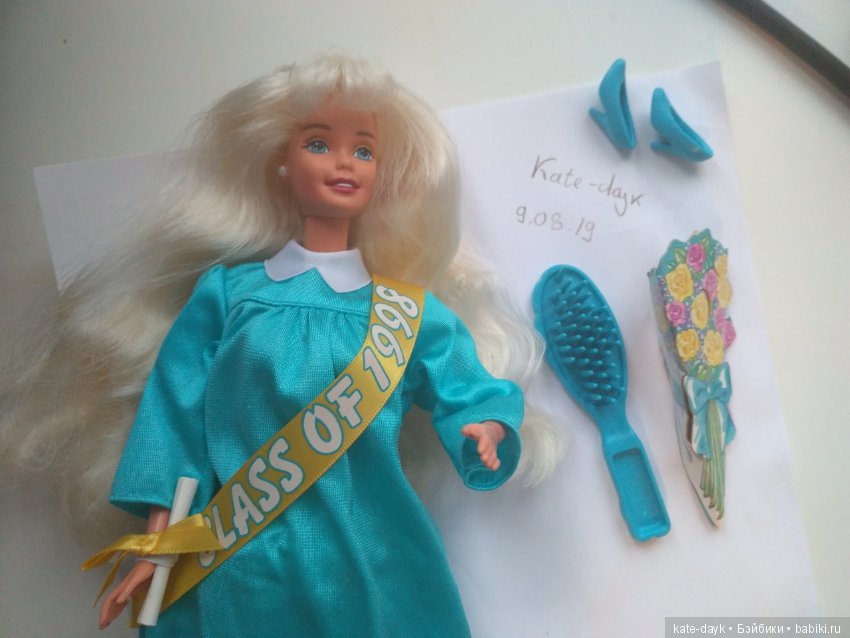 graduation barbie 1998