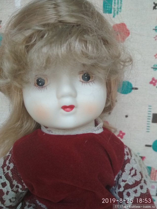 Странные фарфоровые особи)))