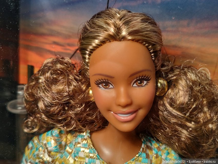 Пышная шарнирная Barbie Look – Ночной гламур (фото 6)