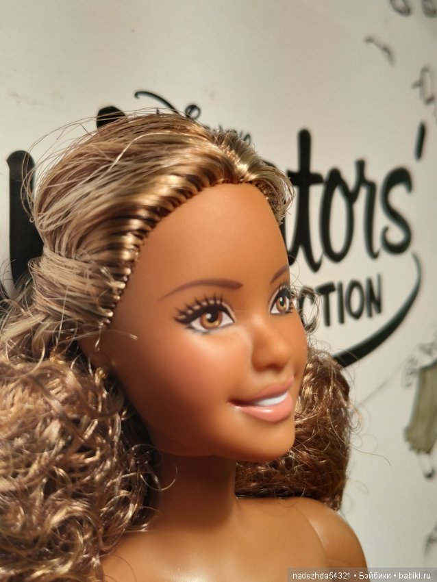 Пышная шарнирная Barbie Look – Ночной гламур