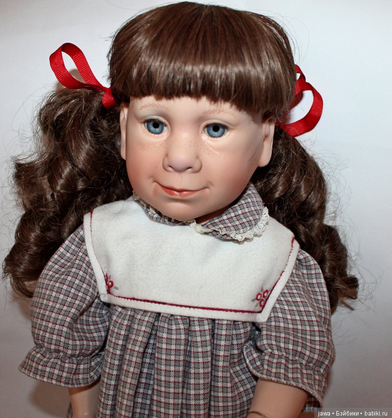 Pigtails girl raw toys