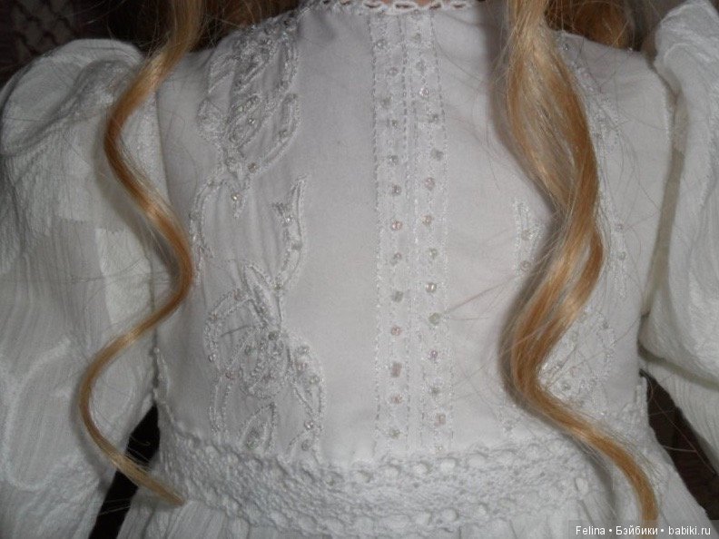 Платье белое батист на куклу 70-75 см (фото 3)