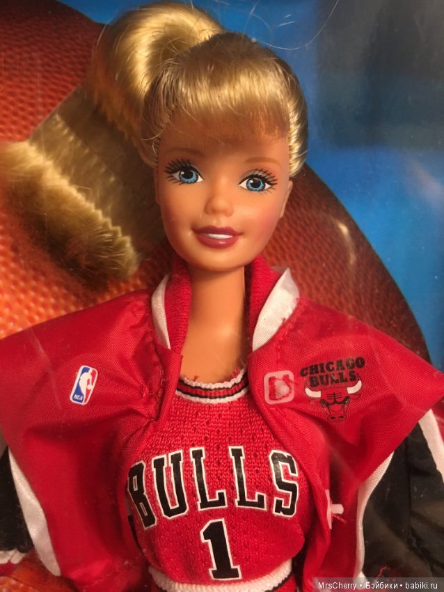 Шарнирная Барби Баскетболистка / Chicago Bulls Barbie NBA (фото 5)